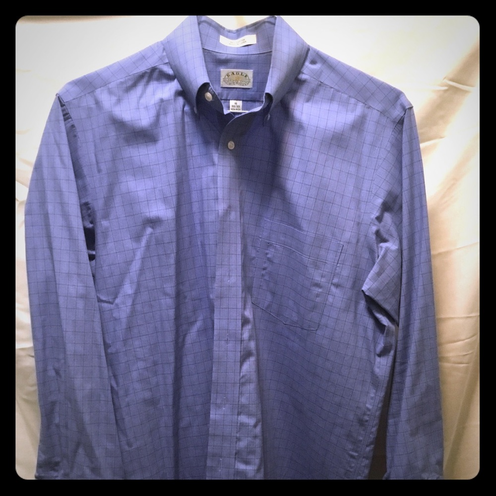EUC Eagle dress shirt sz 16/33 blue